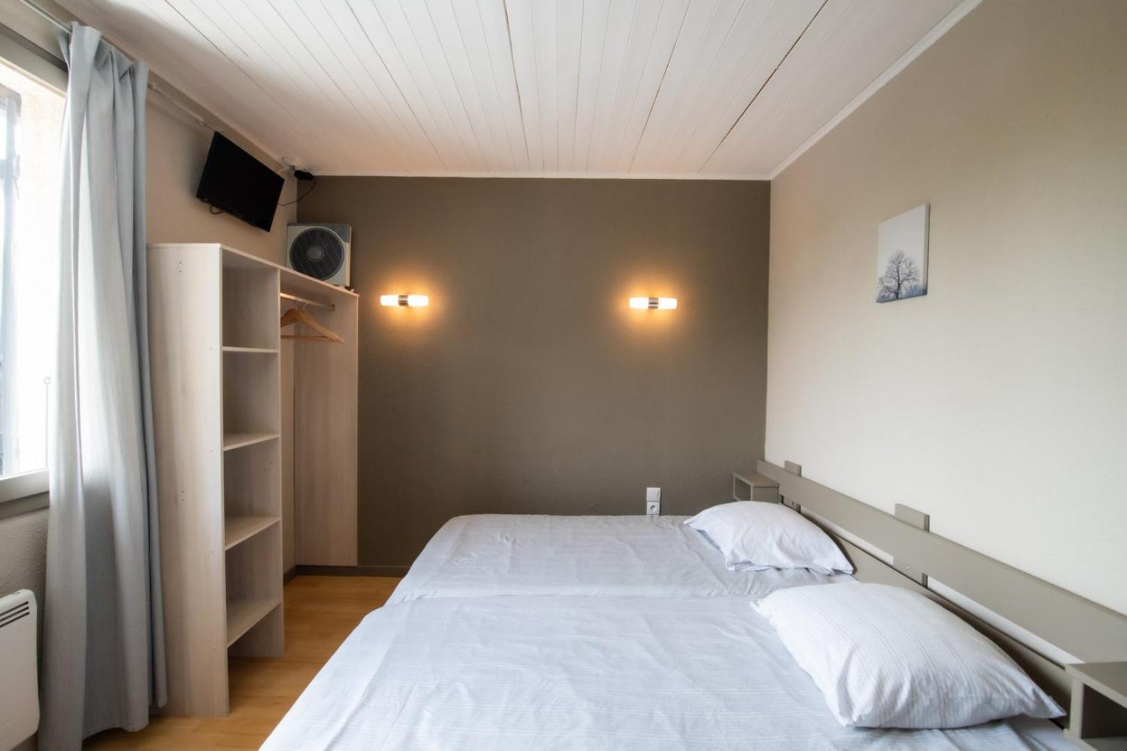 Chez Jostel - Chambre 5 Genay  Eksteriør billede